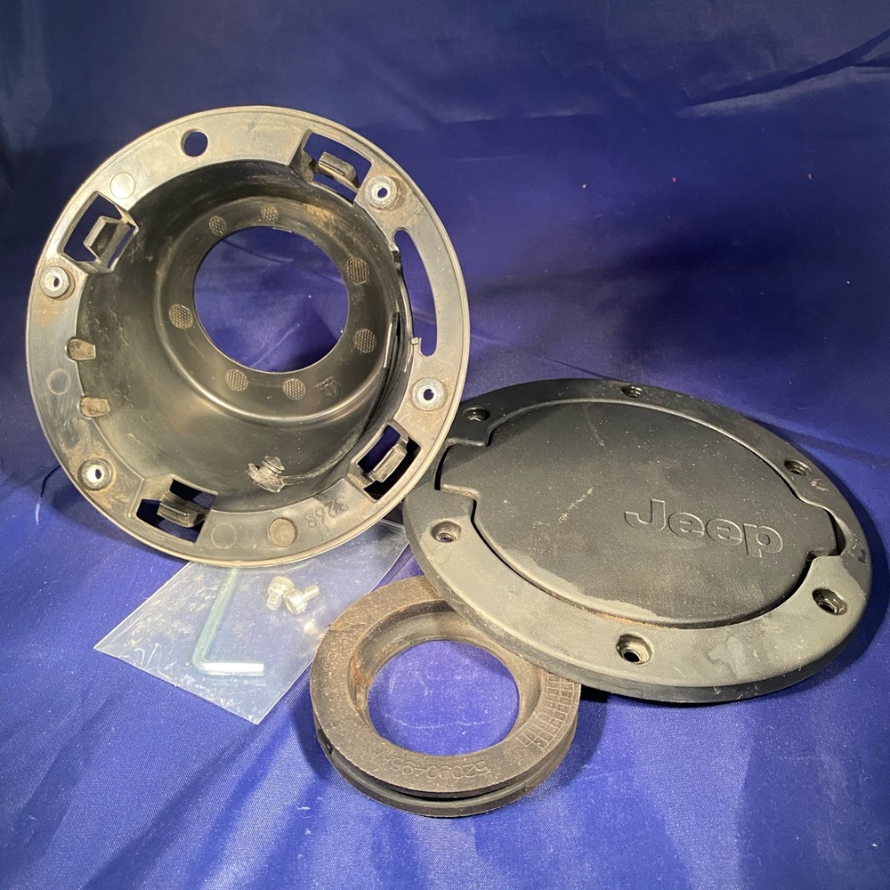 Jeep Fuel Filler Cove Preowned - Picture 1 of 5